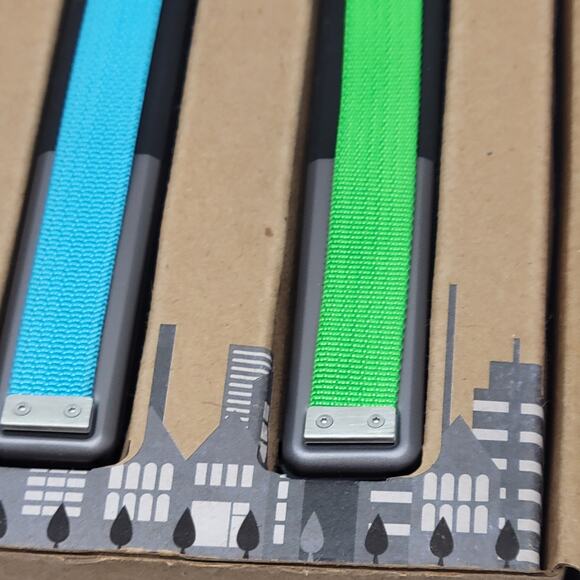 goTenna Mesh Set Off-Grid SMS And GPS Devices Blue and Green Set New, open box - Picture 7 of 11